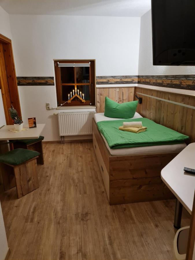 Guest house Und Gaststaette Zur Knappenschaenke Thermalbad Wiesenbad