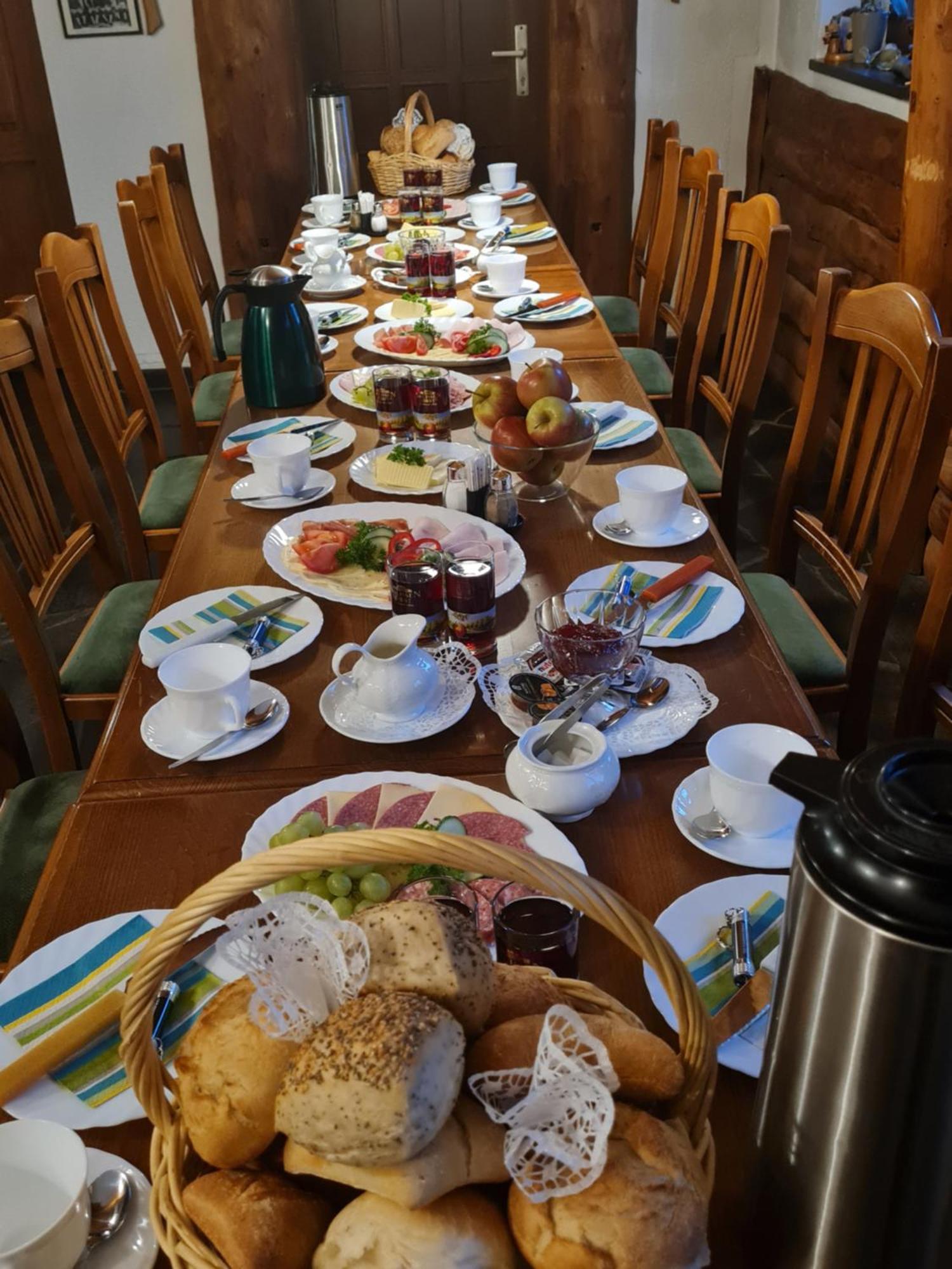 Und Gaststaette Zur Knappenschaenke Guest house Thermalbad Wiesenbad